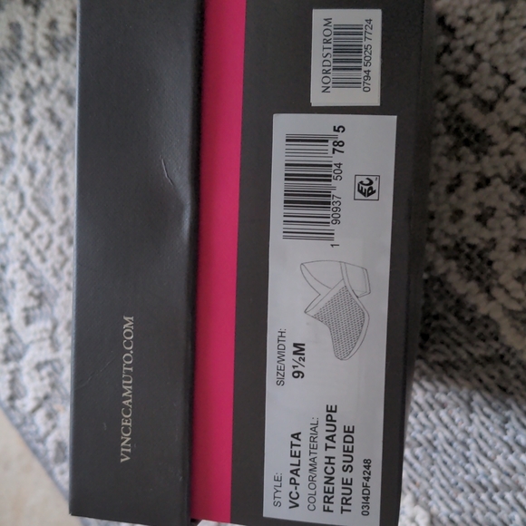 Vince Camuto booties - Picture 4 of 4